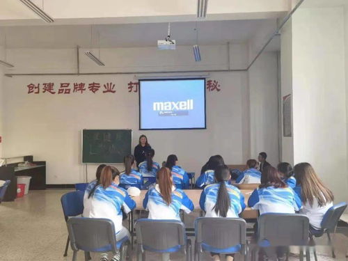 美好青春正当时 心理健康伴我行 人文与艺术设计系开展心理健康教育系列活动