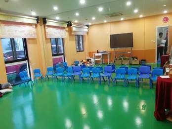 新闻传播学院师生联动 贾老师走访艺术教育培训咨询实习单位