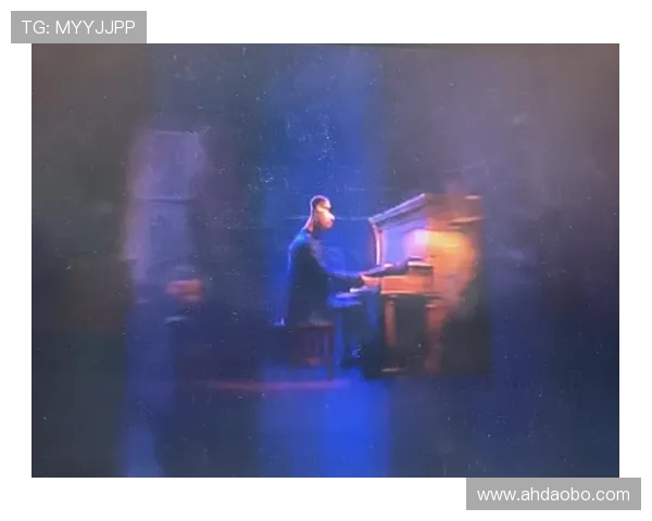 蓝莓之夜:穿越孤独与寻找爱的心灵之旅 蓝莓之夜:穿越孤独与寻找爱的心灵之旅